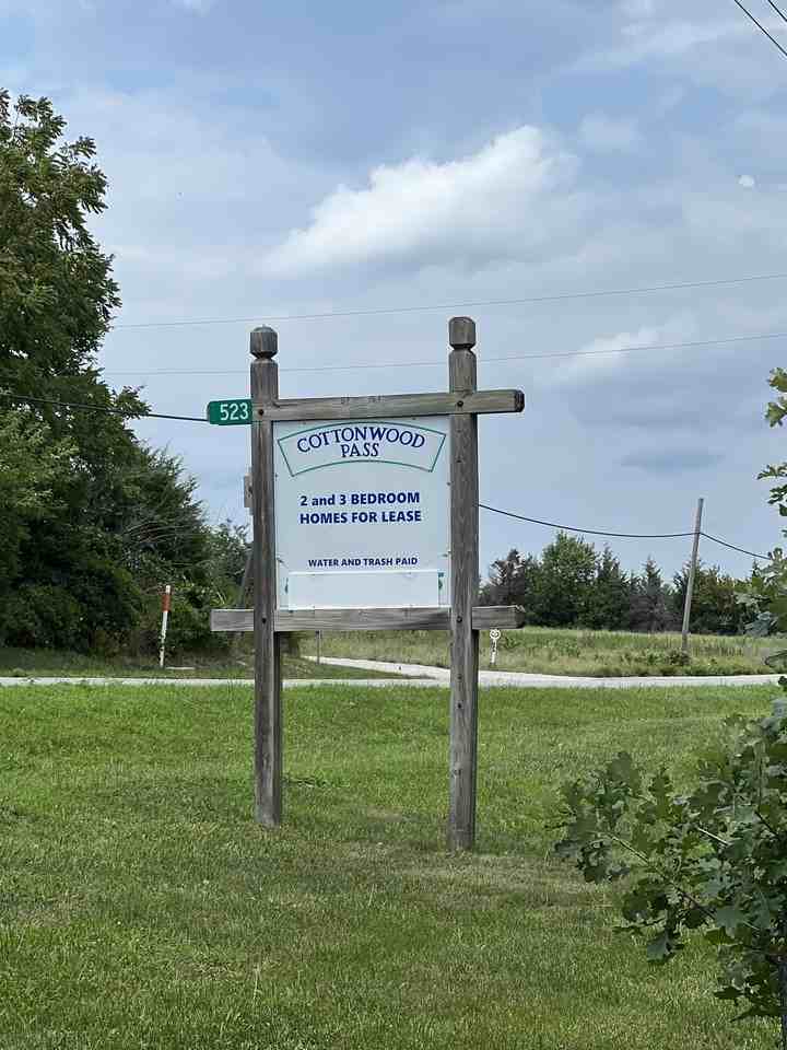 523 NE State Rt 13 - Photo 2 of 21