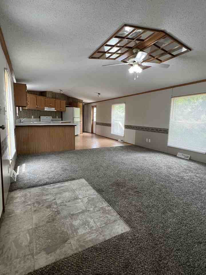 523 NE State Rt 13 - Photo 4 of 21