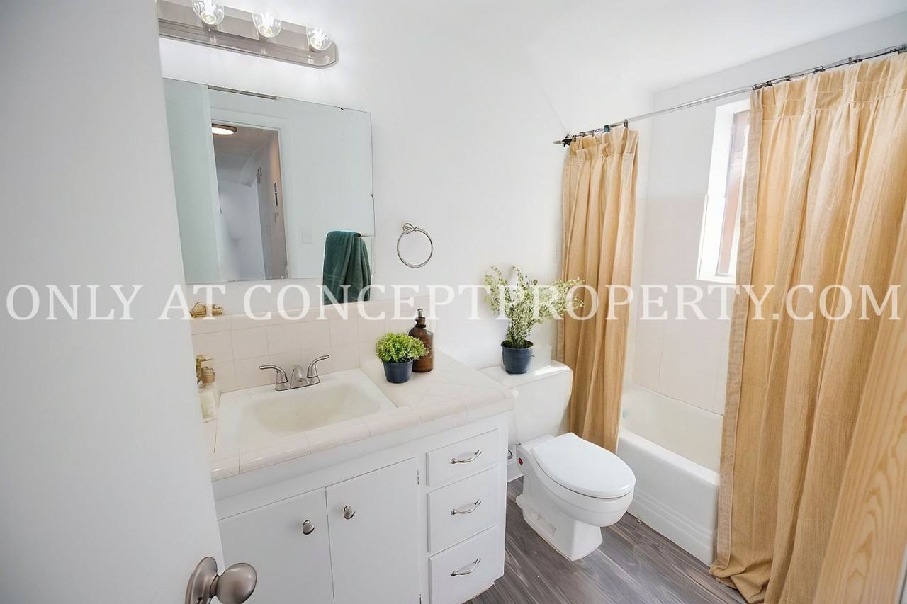 227 E Street - Photo 5 of 24