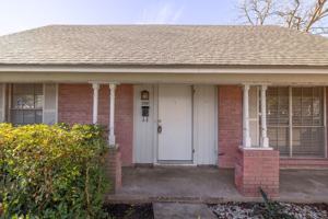 featured image of 2007 Burbank St