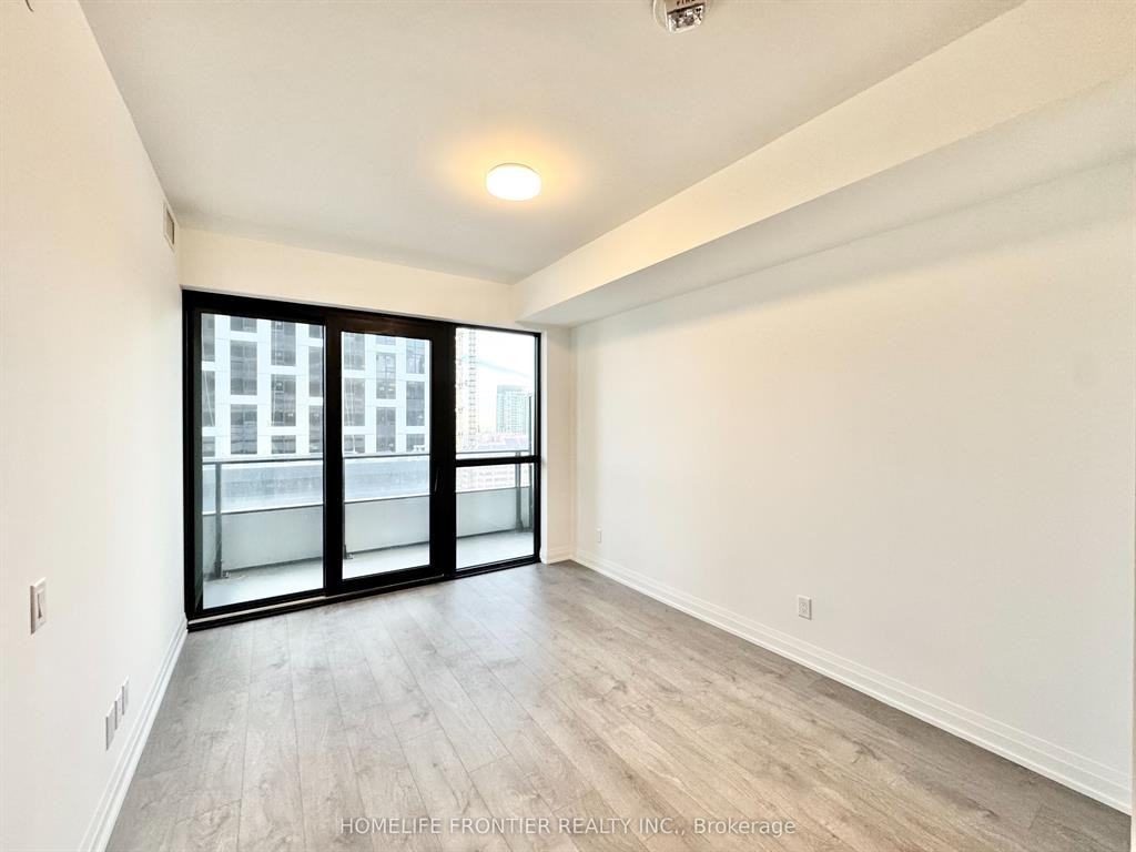 Kariya Gate & Burnhamthorpe Rd W - Photo 4 of 5