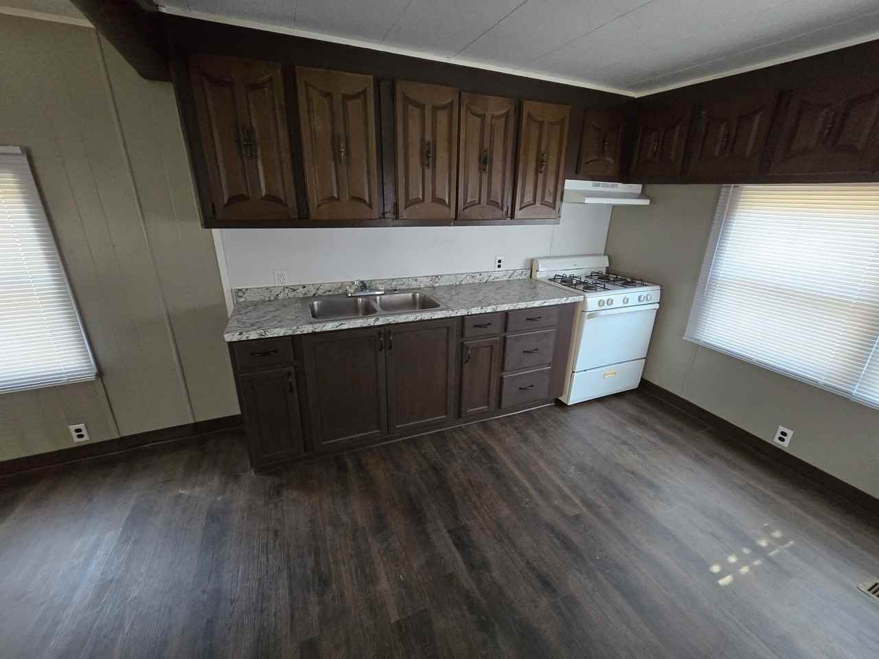 Evergreen Apartment Homes - Photo 2 of 10