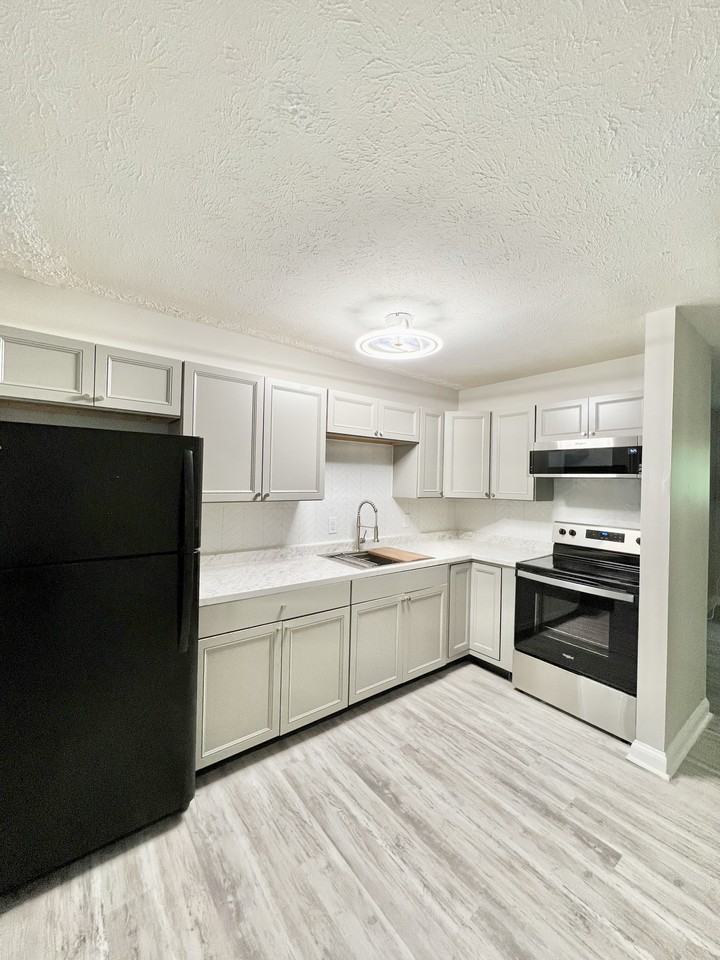 630 Central Avenue - Photo 2 of 50