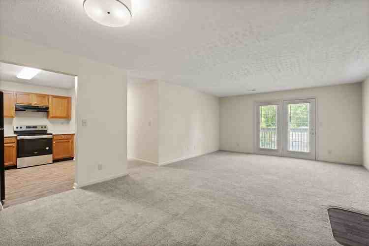 Charlestown Crossing Apartments LLC - Photo 6 of 16