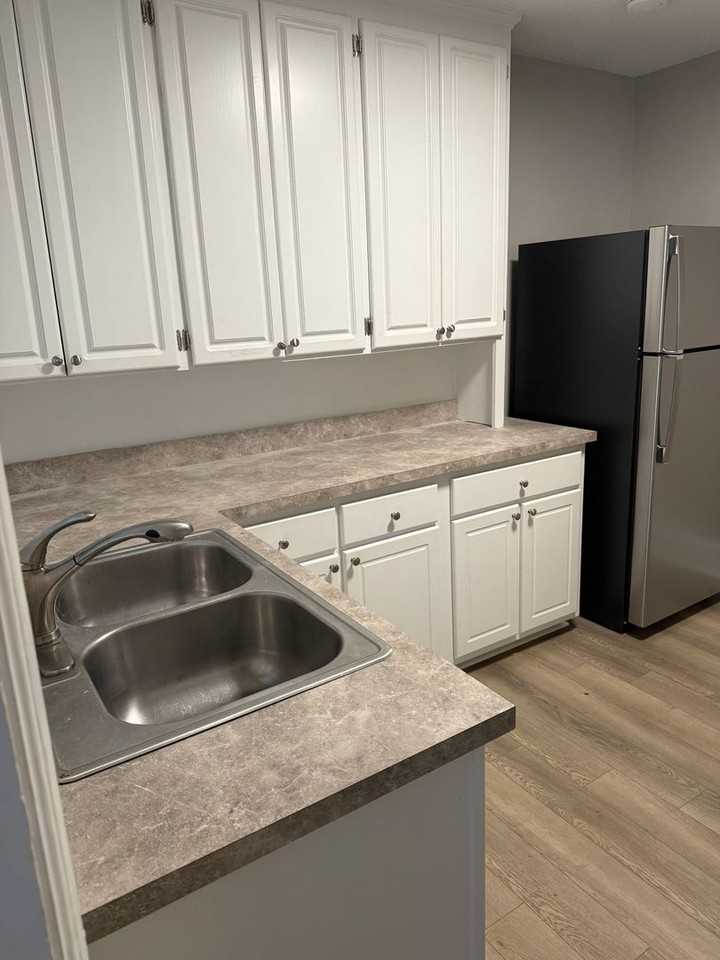 1002 W Haven Blvd - Photo 6 of 11