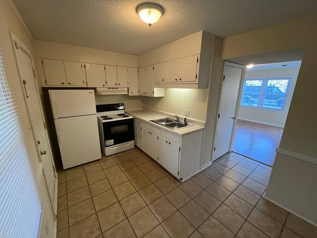 Vista Apartments - Photo 5 of 10