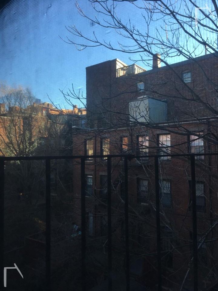 28 Grove St - Photo 5 of 9