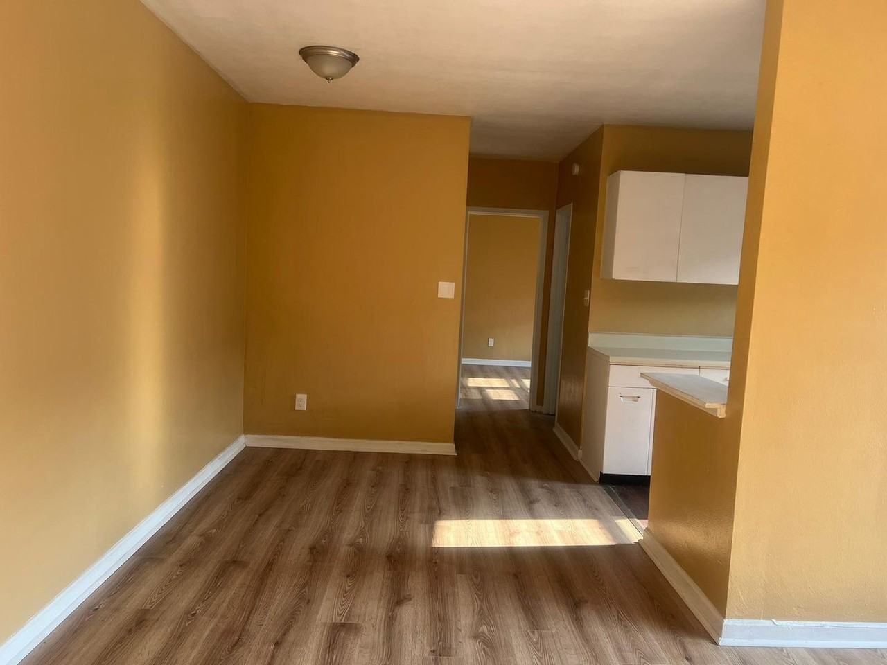 65 Superior - Photo 3 of 11