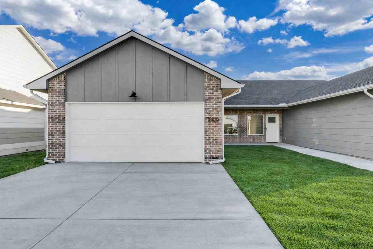 3979 W Longleaf St - Photo 2 of 14