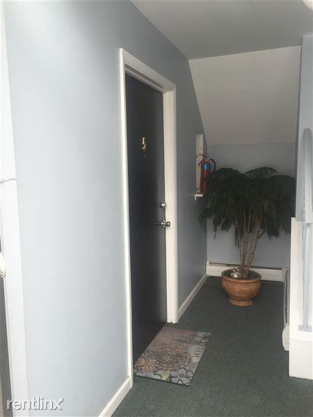 2859 E Maple Rd - Photo 3 of 10