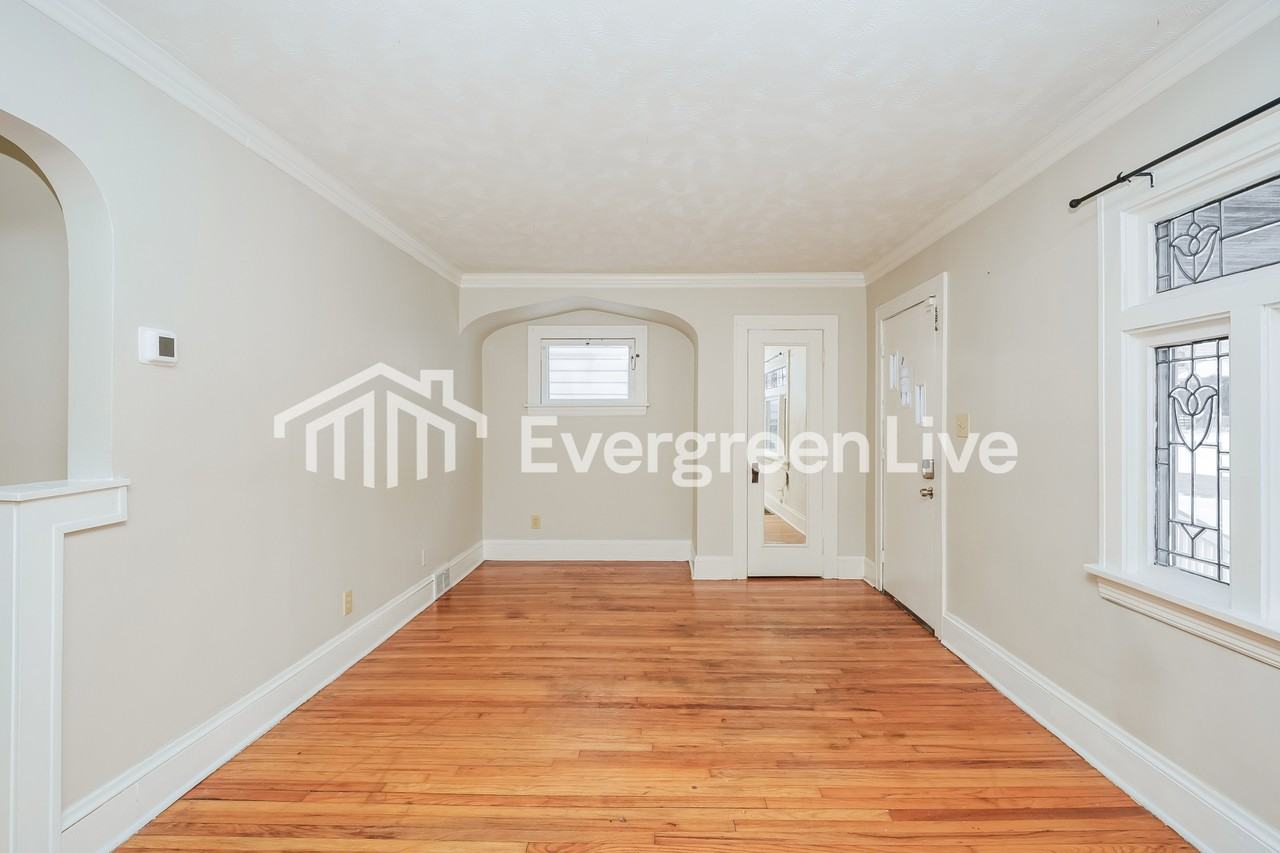 9707 Plymouth Ave - Photo 2 of 15