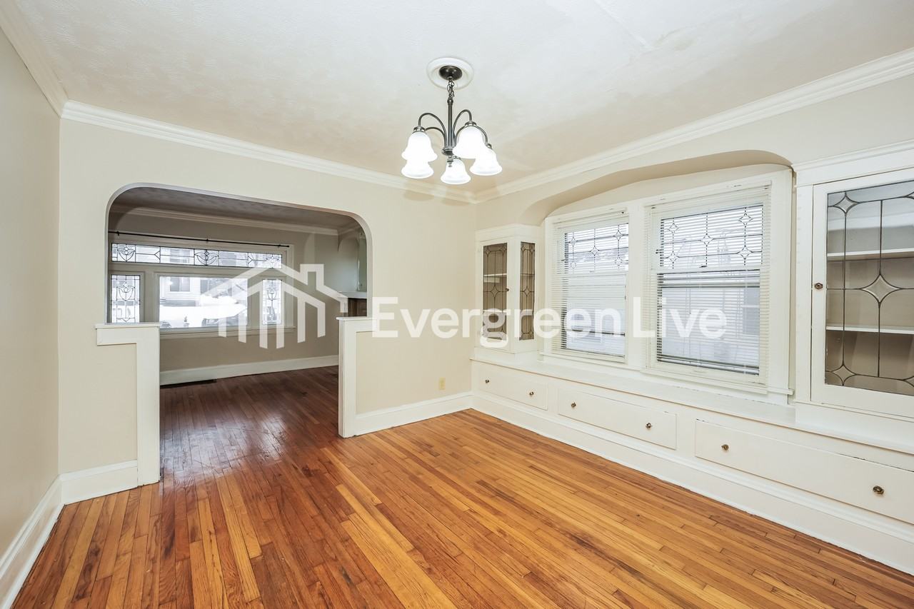 9707 Plymouth Ave - Photo 5 of 15