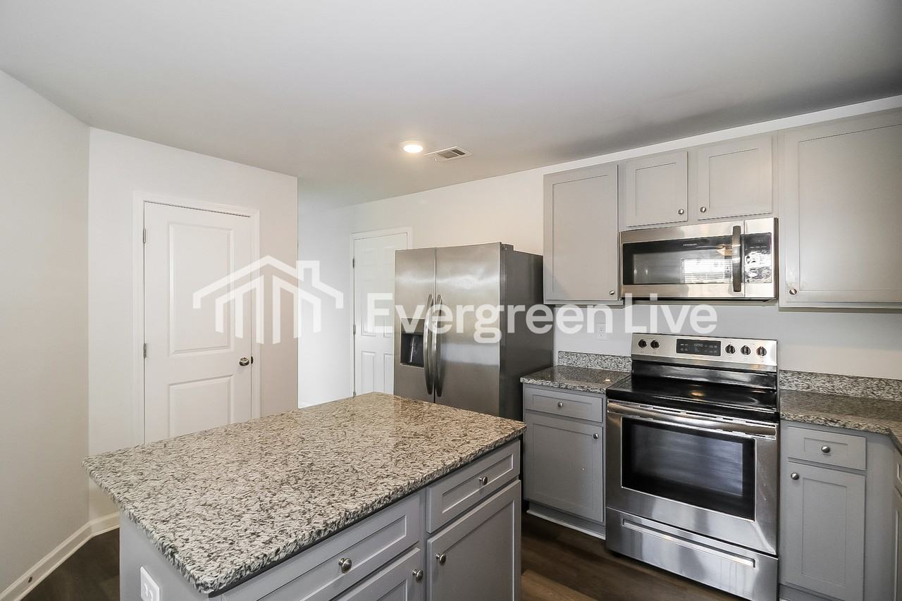 108 Loblolly Ln - Photo 6 of 15