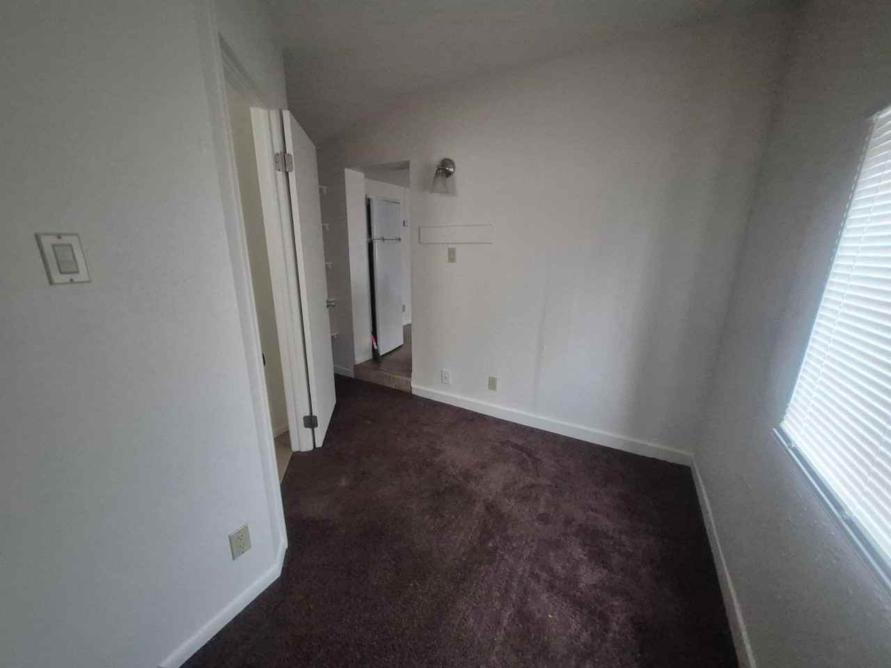 828 E Cache La Poudre St - Photo 5 of 7