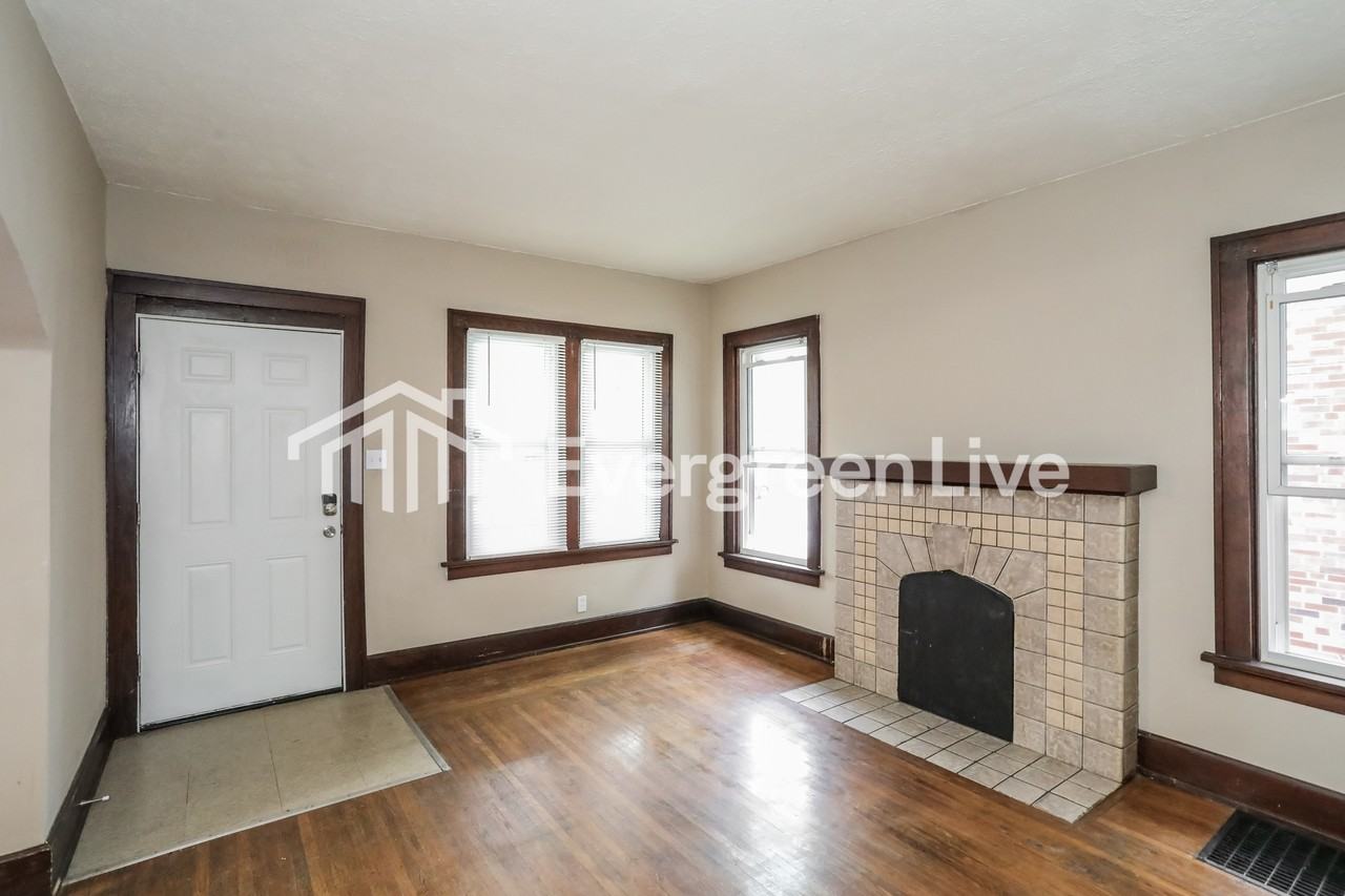 3334 Dartmouth Dr - Photo 3 of 15