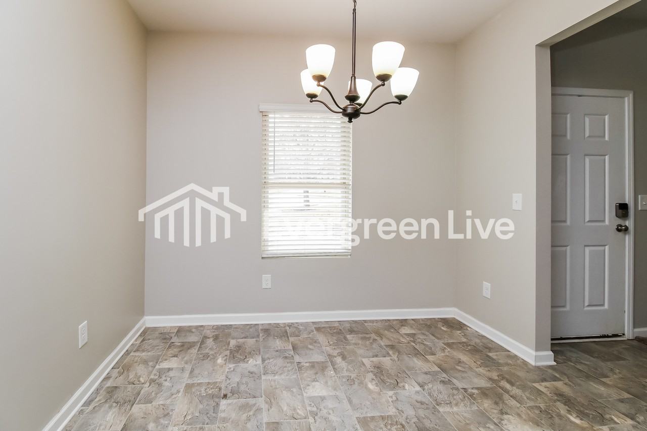 524 Joneus Dr - Photo 4 of 15