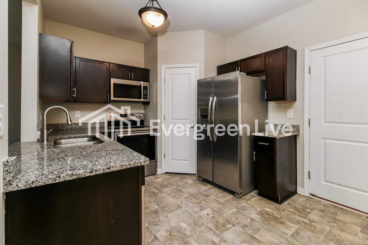 524 Joneus Dr - Photo 6 of 15