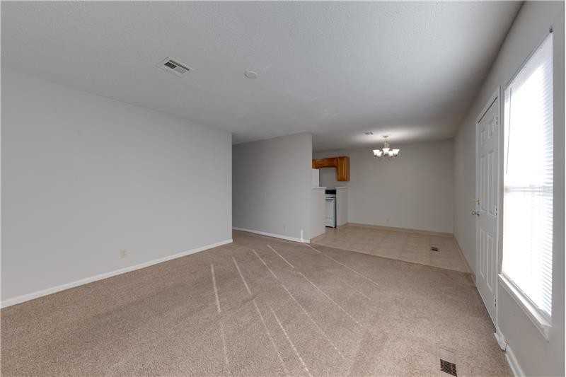 1916 S Hiram St - Photo 2 of 15