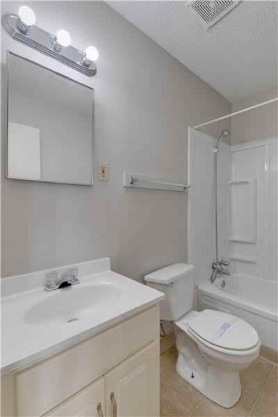 1916 S Hiram St - Photo 7 of 15