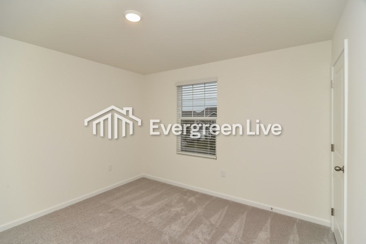 1064 Large Poppy Dr - Photo 2 of 15