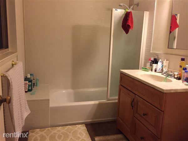 660 Roble Ave - Photo 2 of 4