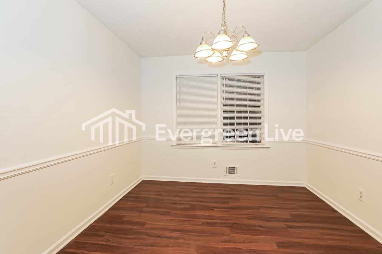 1717 King Rd - Photo 3 of 15