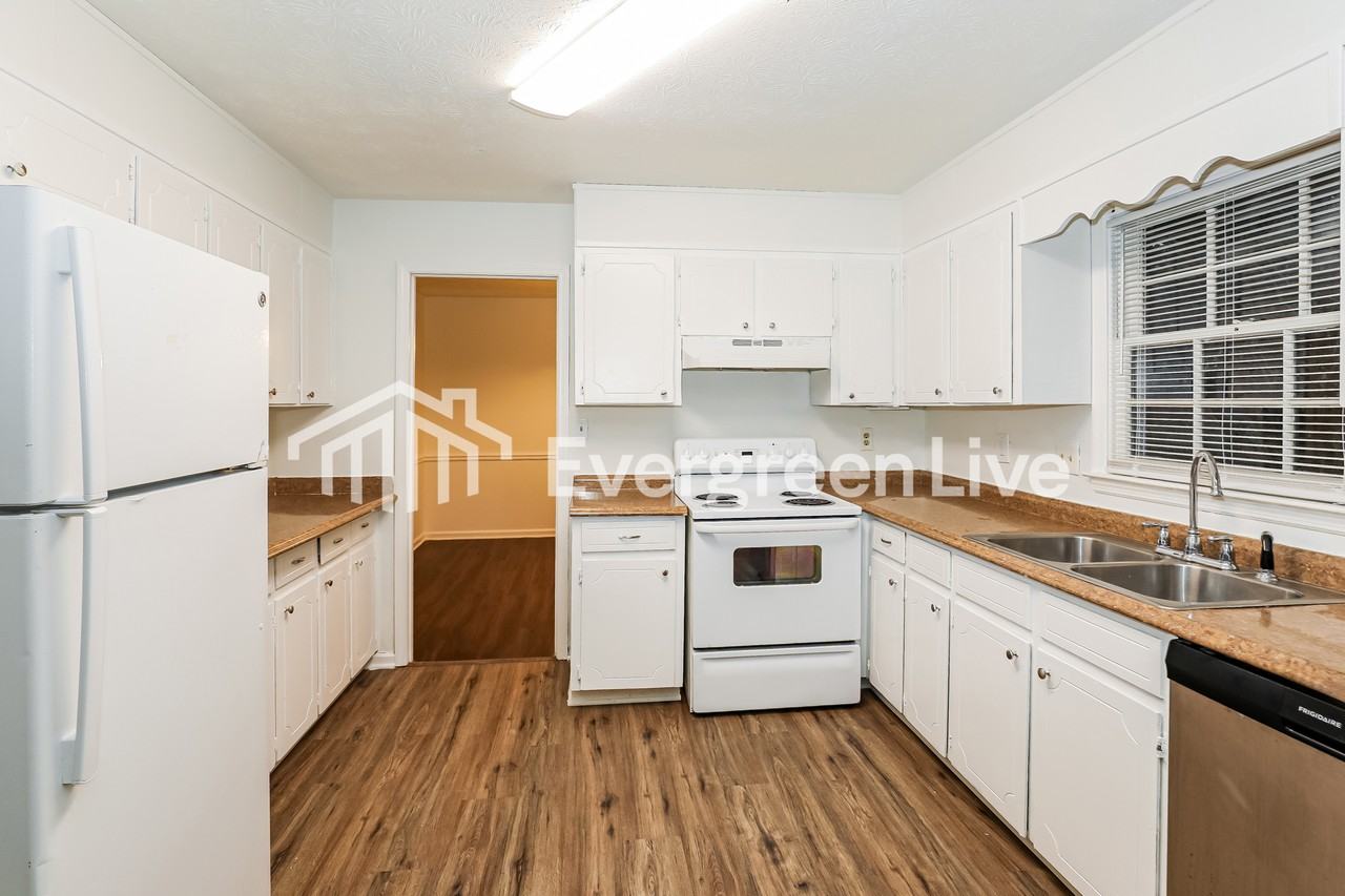 1717 King Rd - Photo 5 of 15