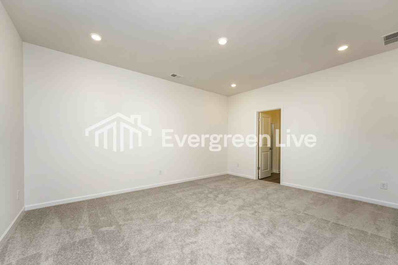 1809 Holmsey Cir - Photo 7 of 11