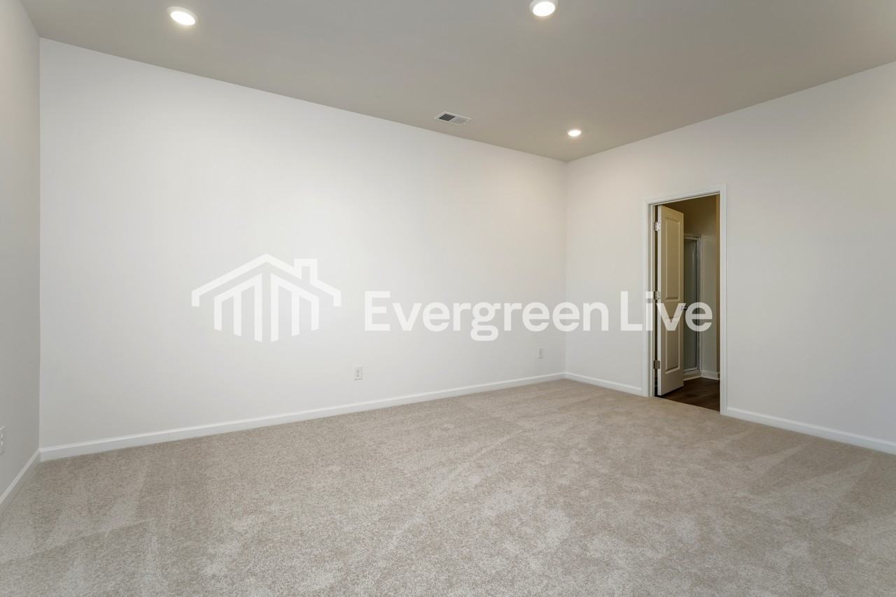 1813 Holmsey Cir - Photo 7 of 11