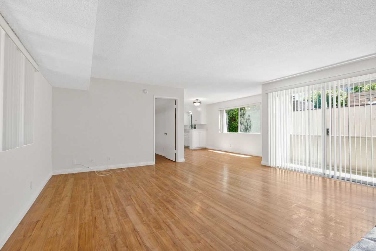 12246 Montana Ave. Across from Brentwood Golf Course! - Photo 2 of 5