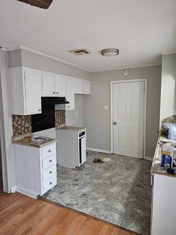 122 Sweetwood St - Photo 4 of 6