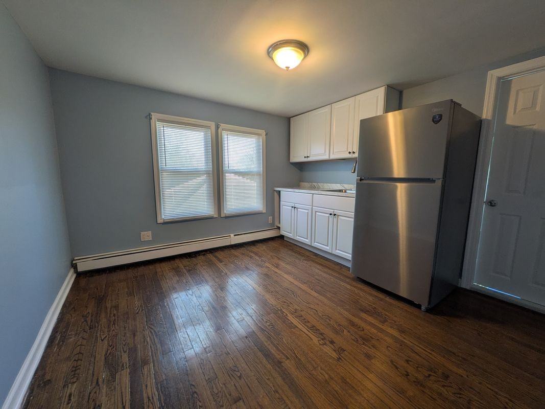 94 Underhill Ave - Photo 3 of 21