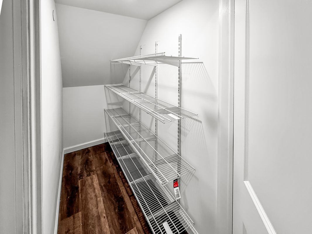 889 S 17th St - Photo 7 of 33