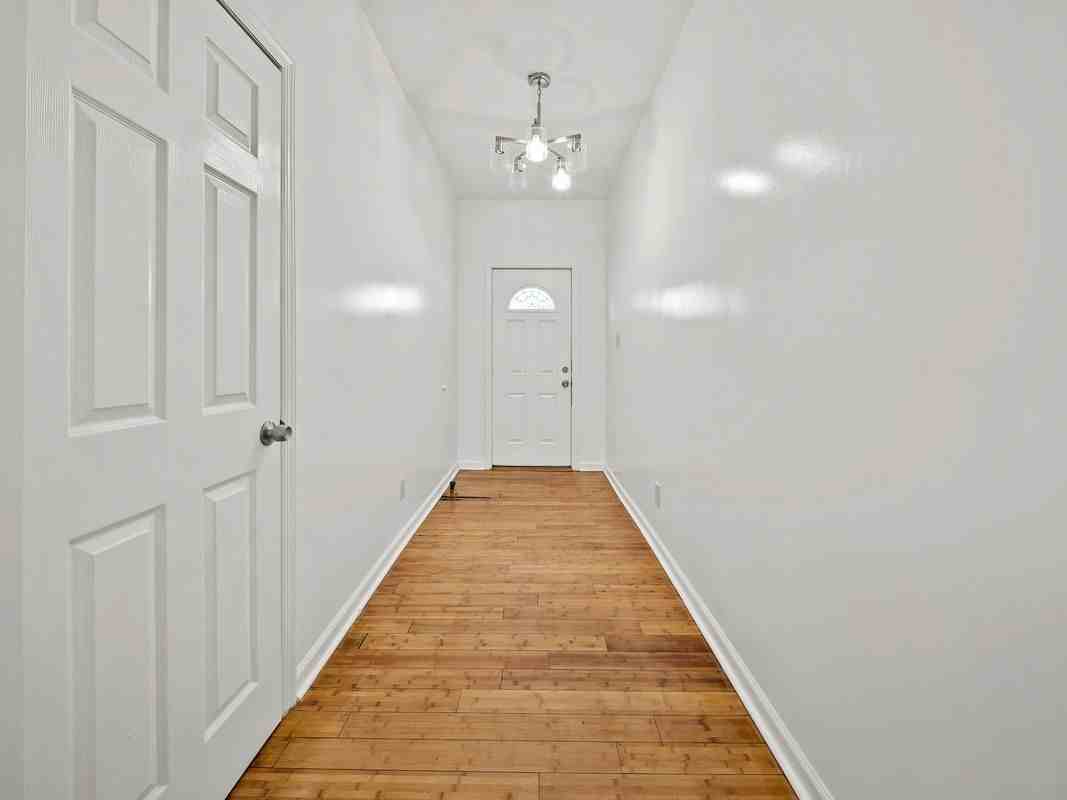 163 Montgomery St - Photo 2 of 17