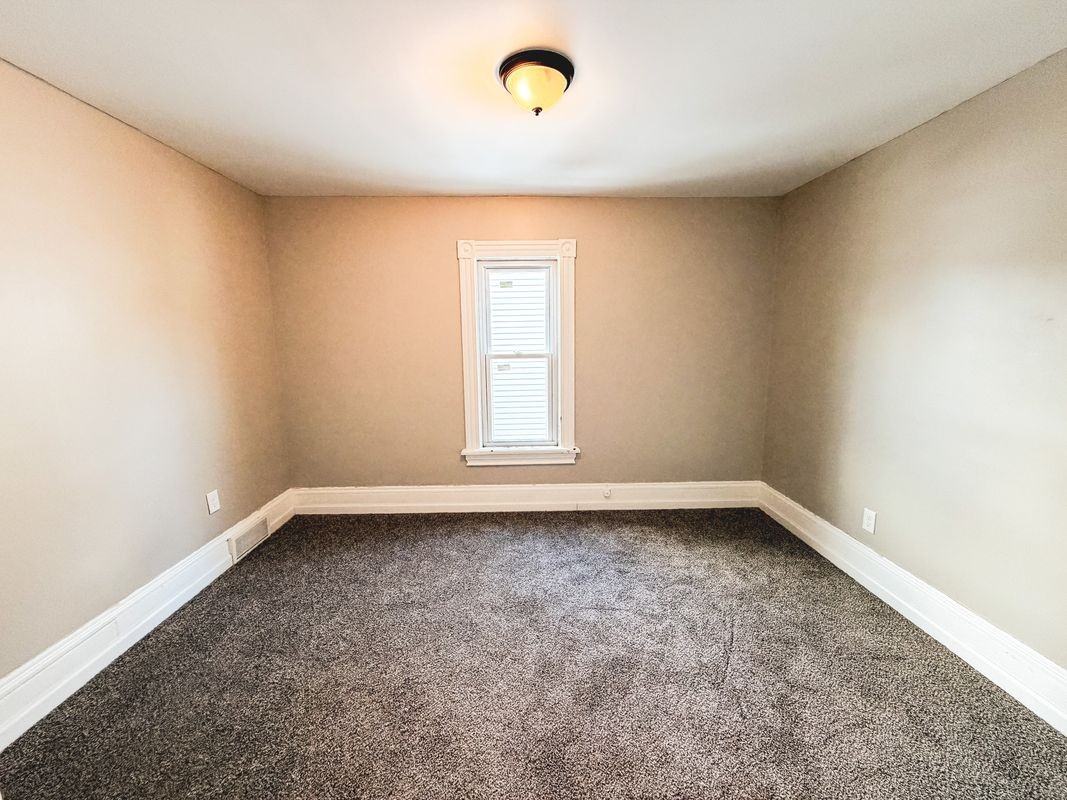 330 12th Ave Unit 2 - Photo 5 of 12