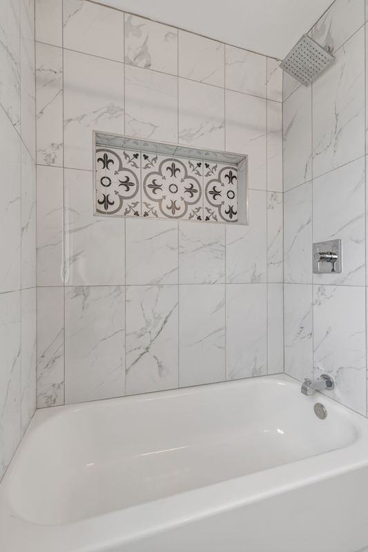 8654 Orange Ave - Photo 2 of 38