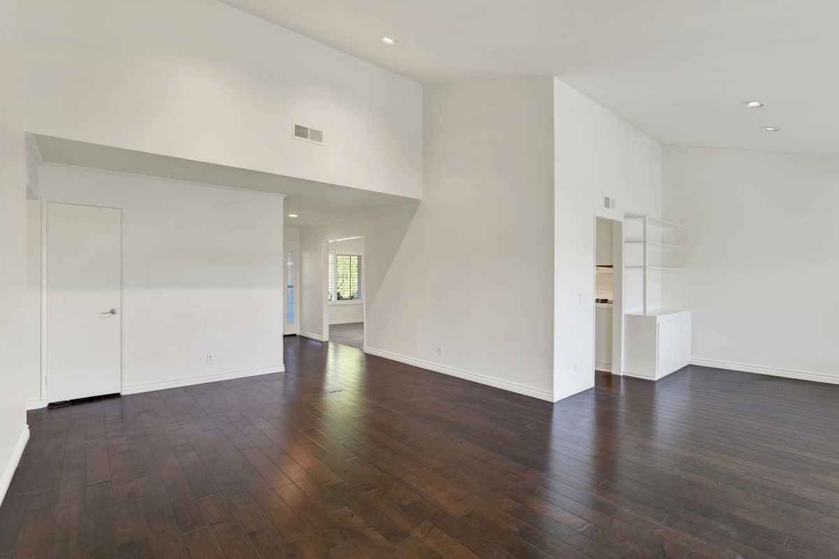 25042 Wilkes Pl - Photo 6 of 45