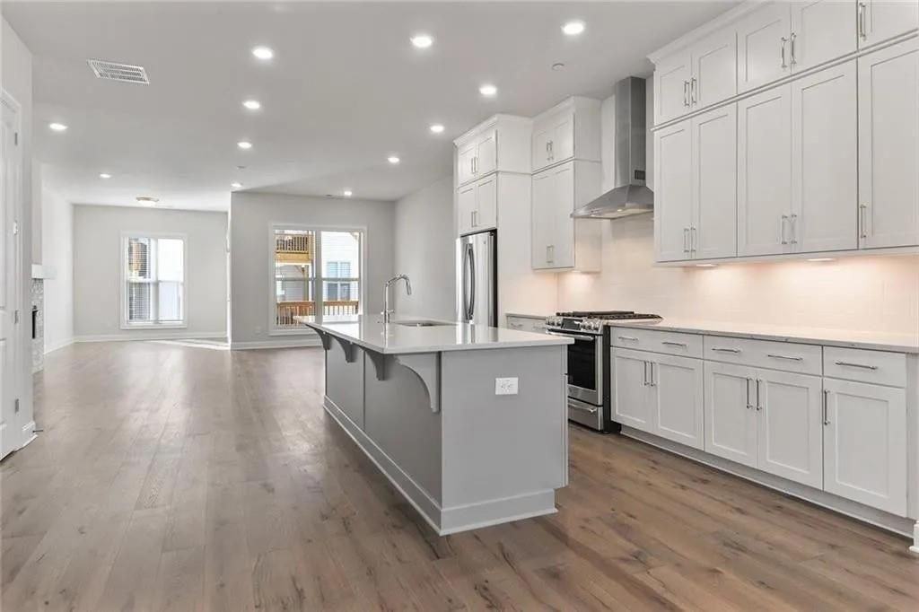 4317 Parkside Pl - Photo 2 of 6