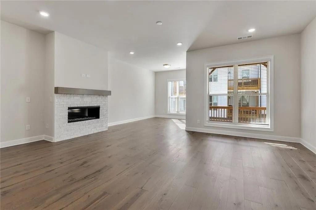 4317 Parkside Pl - Photo 5 of 6