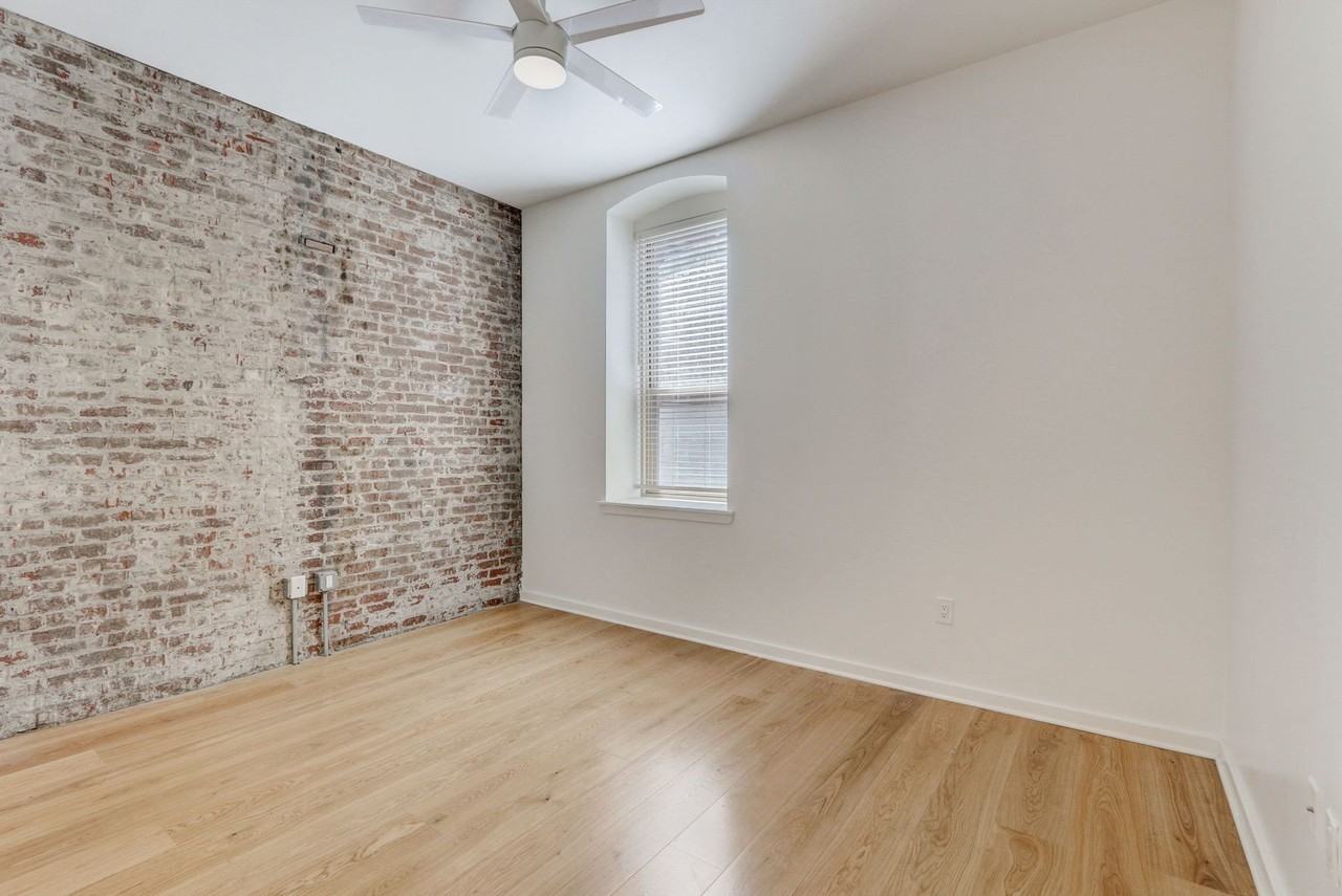 Franklin House Apartments - Photo 7 of 23