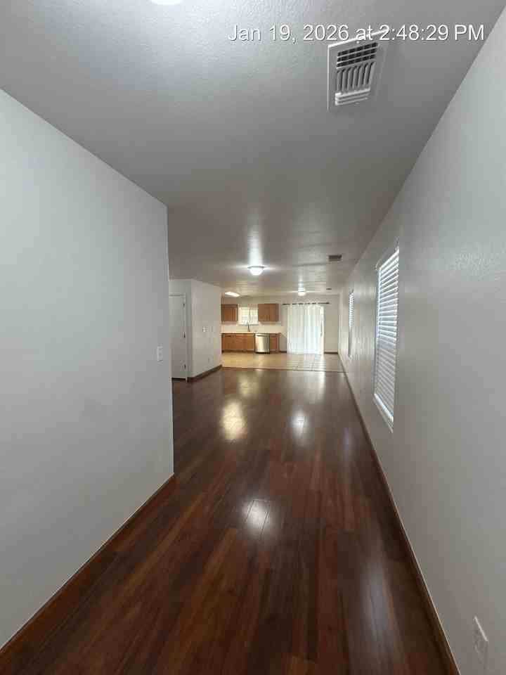 4225 S Cindy Ct - Photo 3 of 28