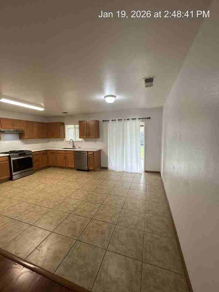 4225 S Cindy Ct - Photo 6 of 28