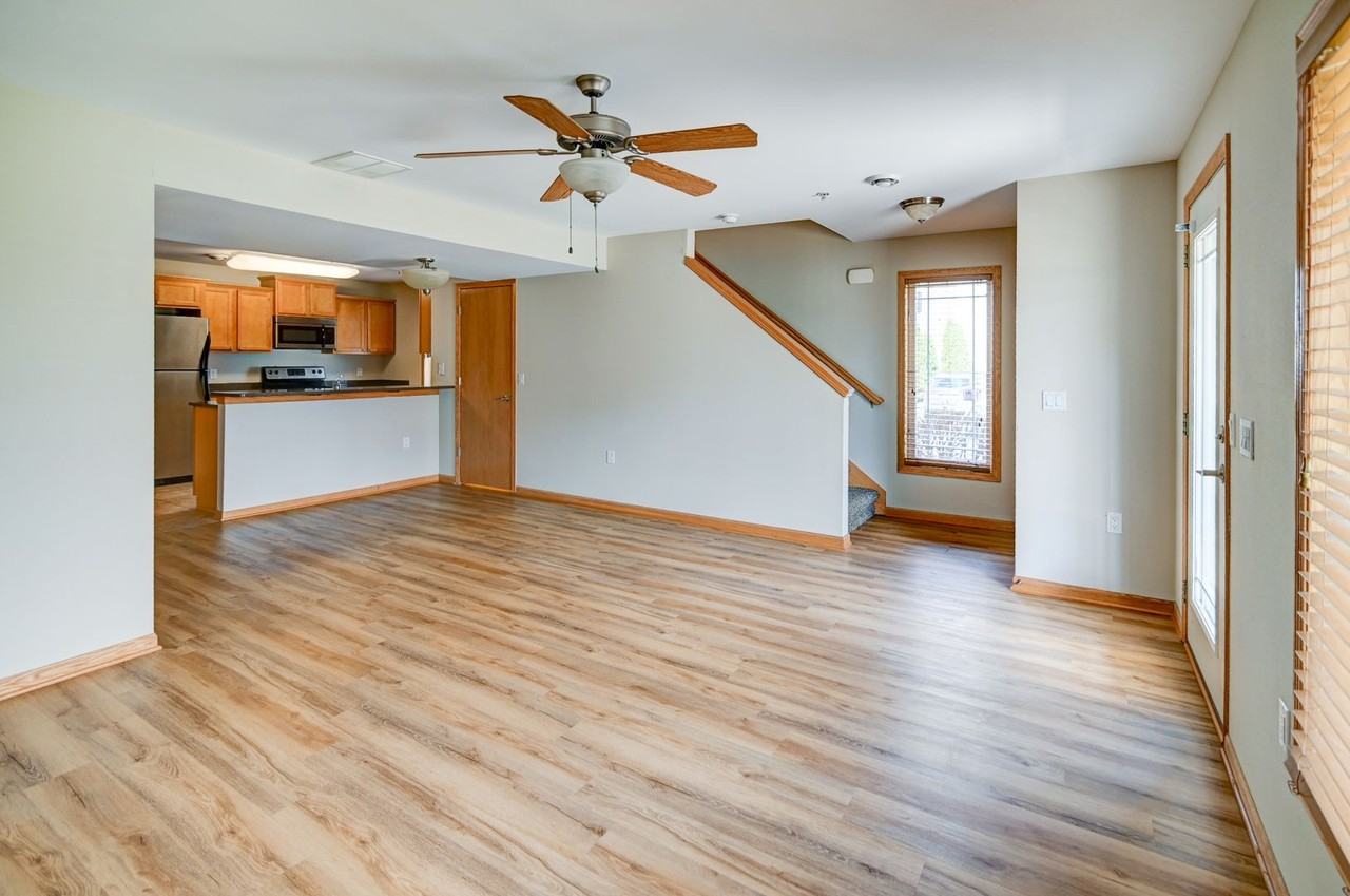 Fairhaven Court Townhomes - Photo 2 of 11