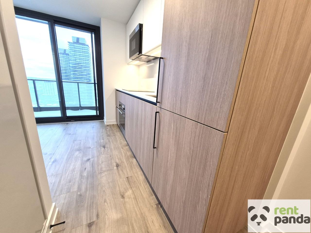 35 Parliament St #2001 - Photo 5 of 22