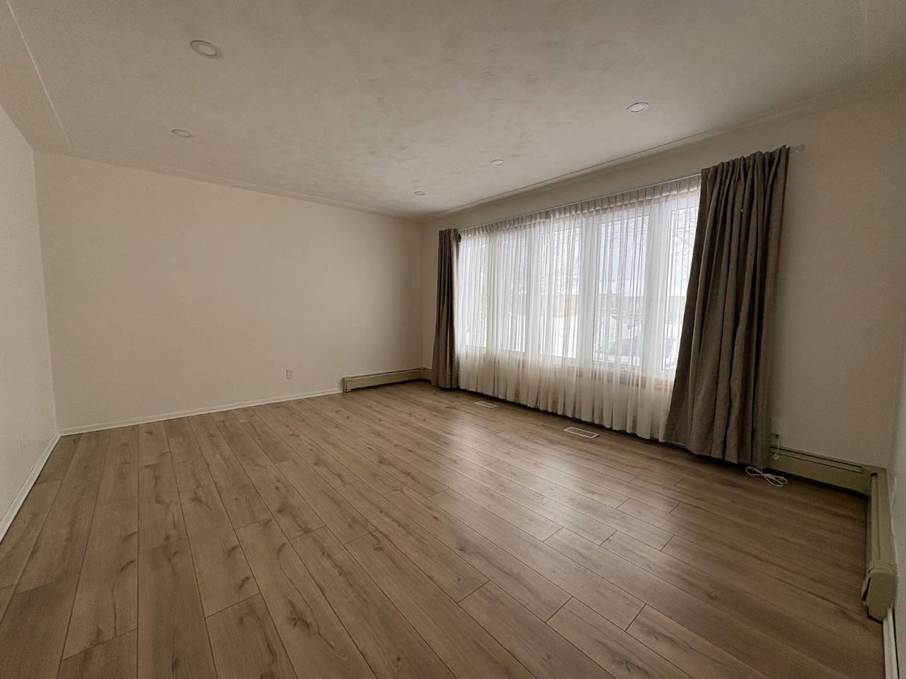 20 Delmar Blvd - Photo 4 of 11