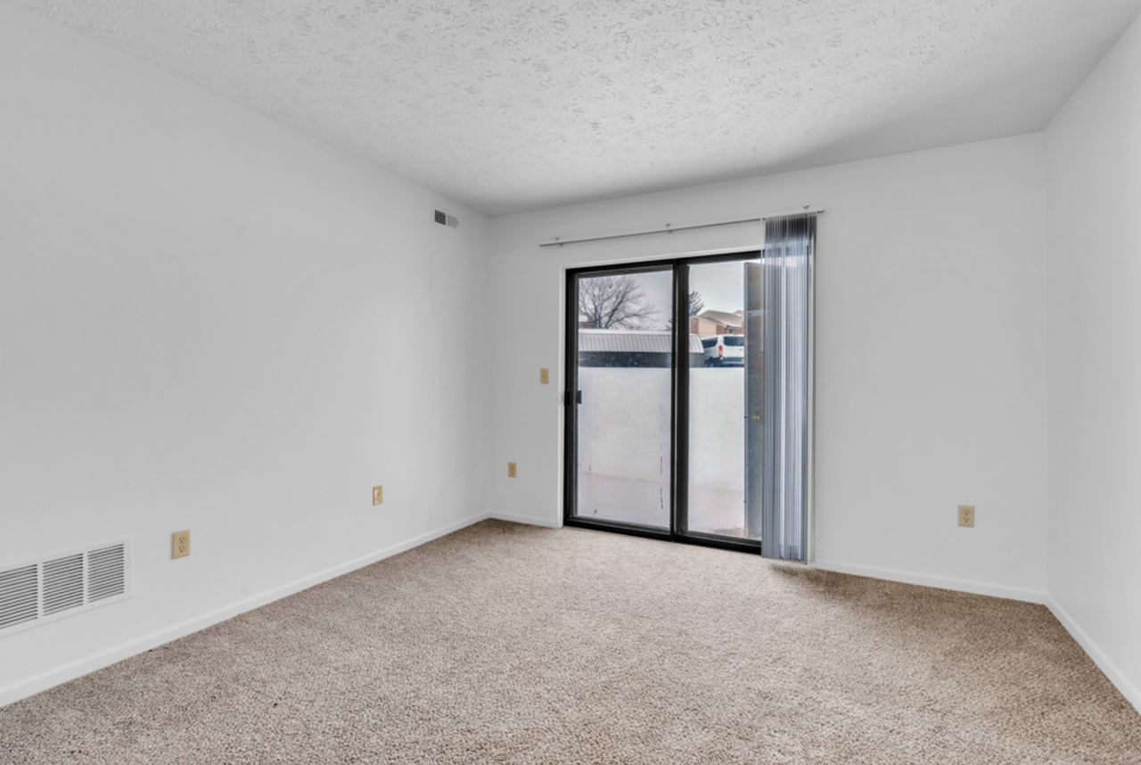 Deerfield Apartments - Photo 6 of 16