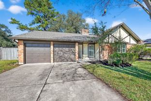 22822 Elsinore Dr - Photo 1 of 1