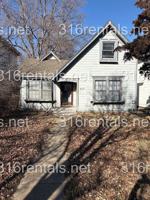 featured image of 420 E 6th St