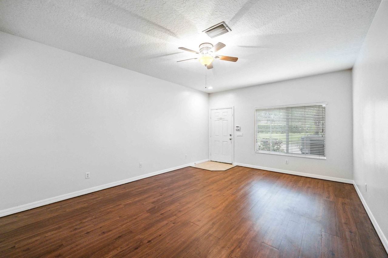 347 Cape Harbour Loop #103 - Photo 6 of 32