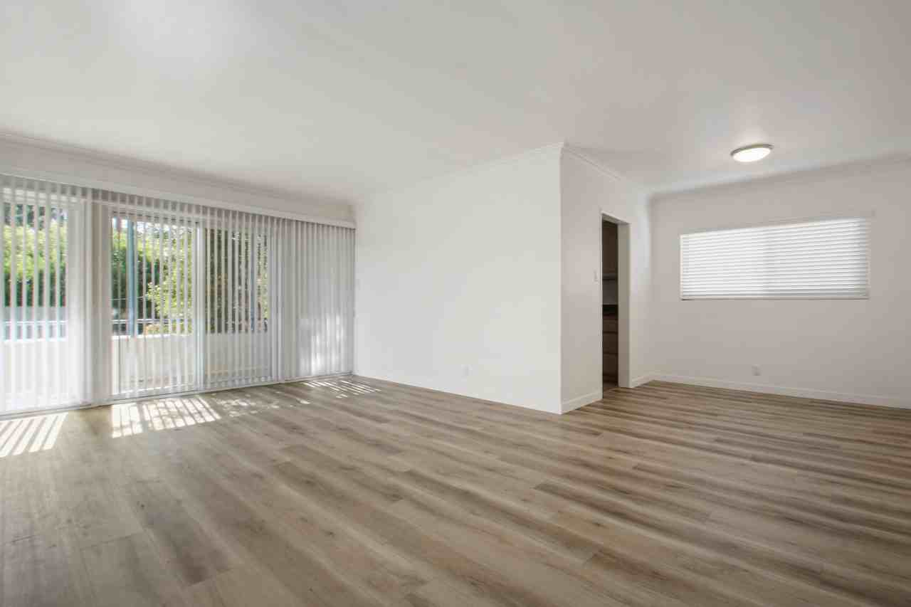 1975 S. Beverly Glen, near Rancho Park! - Photo 2 of 4